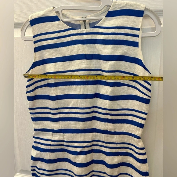 ! Dolce & Gabbana stripped linen dress Dolce & Gabbana Linen Sheath Dress - Picture 5 of 8